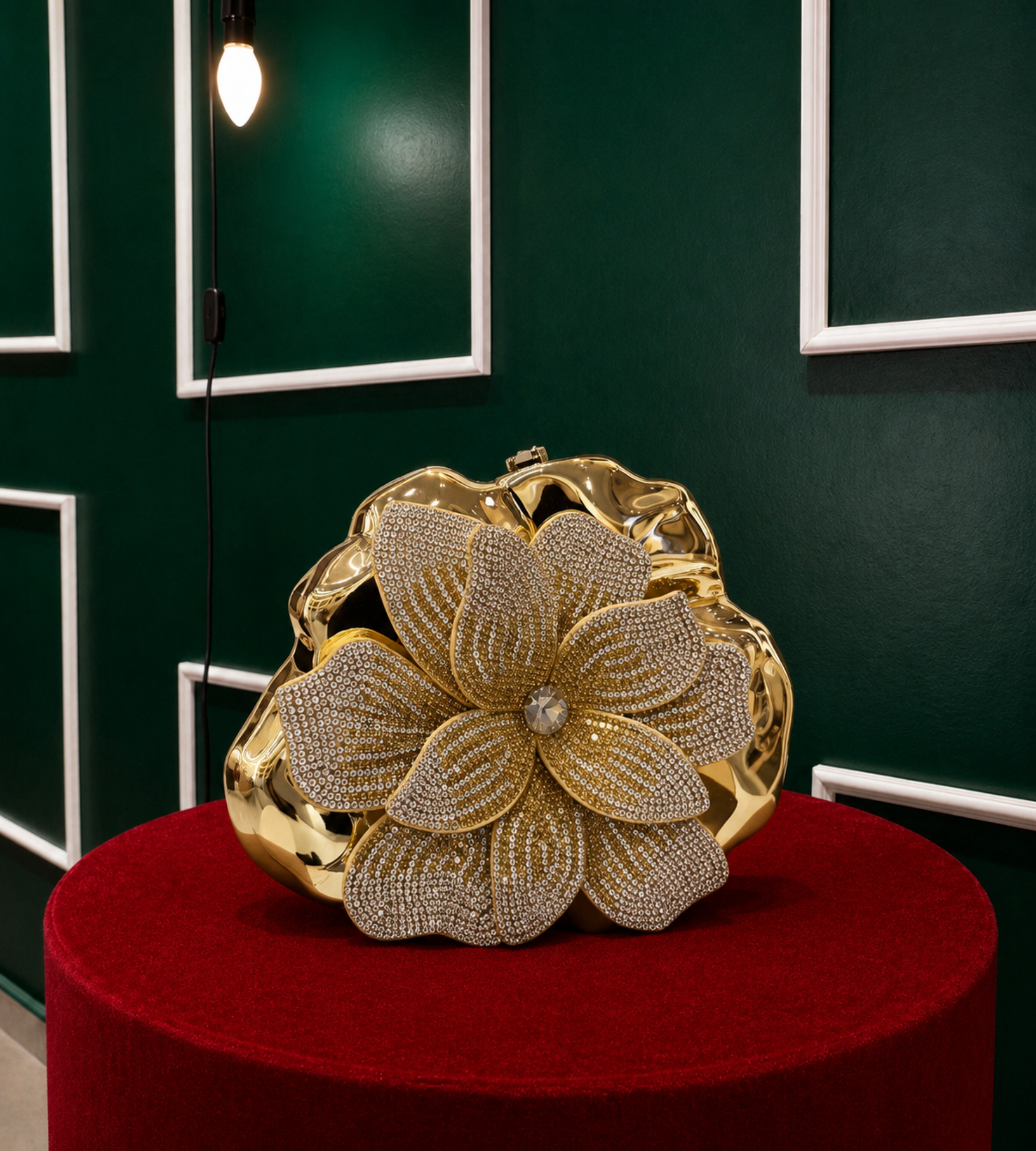 Radiance - Bolsa Flor Dourada | Art in Bags
