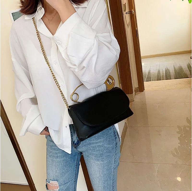 Bolsa de couro PU com correntes para as mulheres, bolsa de ombro com aba, embreagem festa moda, mini tote, tote, 2020