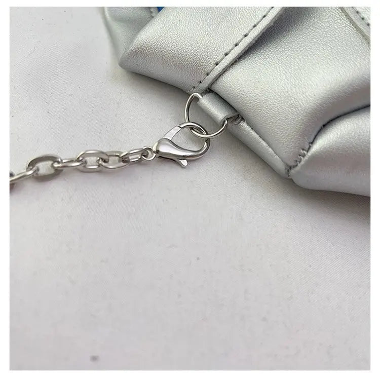 Bolsa crossbody de corrente pequena para mulheres, forma de roupas criativas, bolsa de ombro, 2023